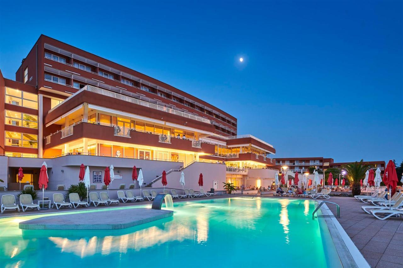 פורץ Hotel Albatros Plava Laguna מראה חיצוני תמונה
