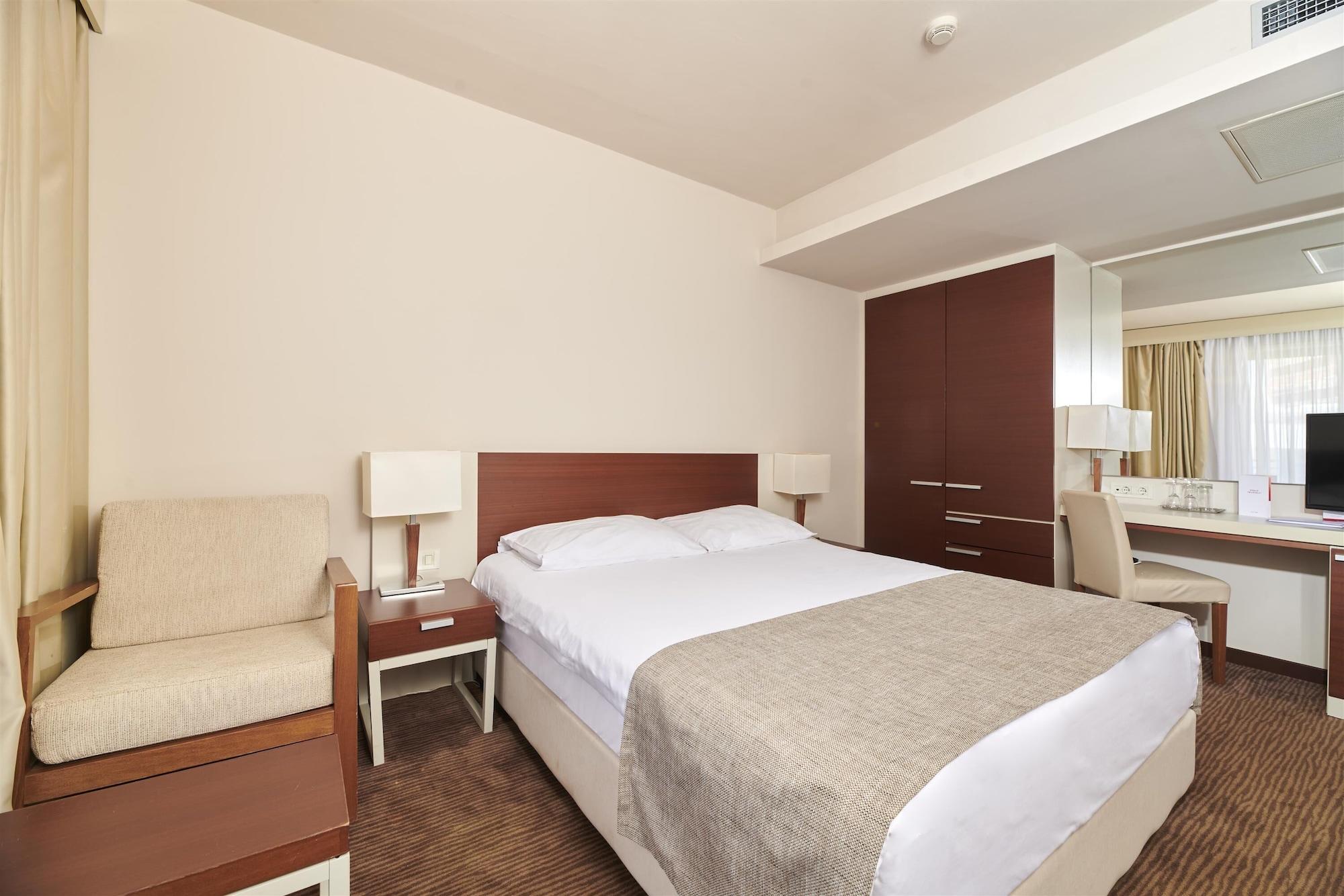 פורץ Hotel Albatros Plava Laguna מראה חיצוני תמונה