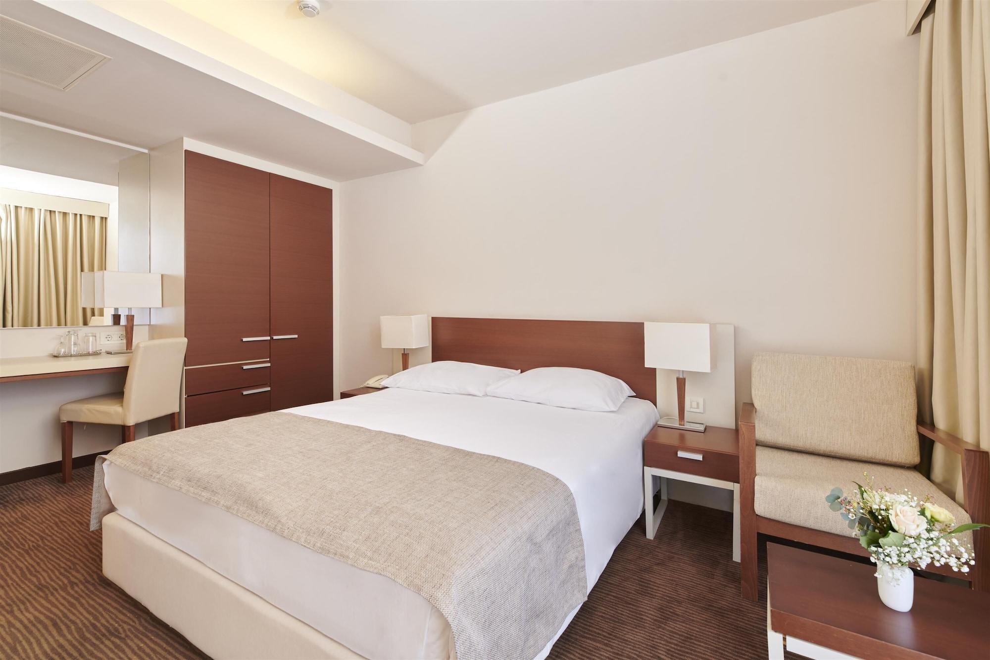 פורץ Hotel Albatros Plava Laguna מראה חיצוני תמונה