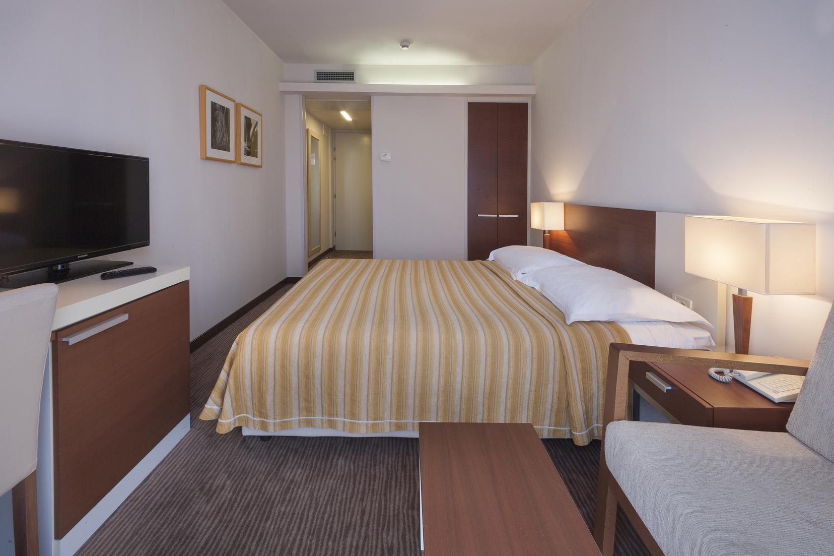 פורץ Hotel Albatros Plava Laguna מראה חיצוני תמונה
